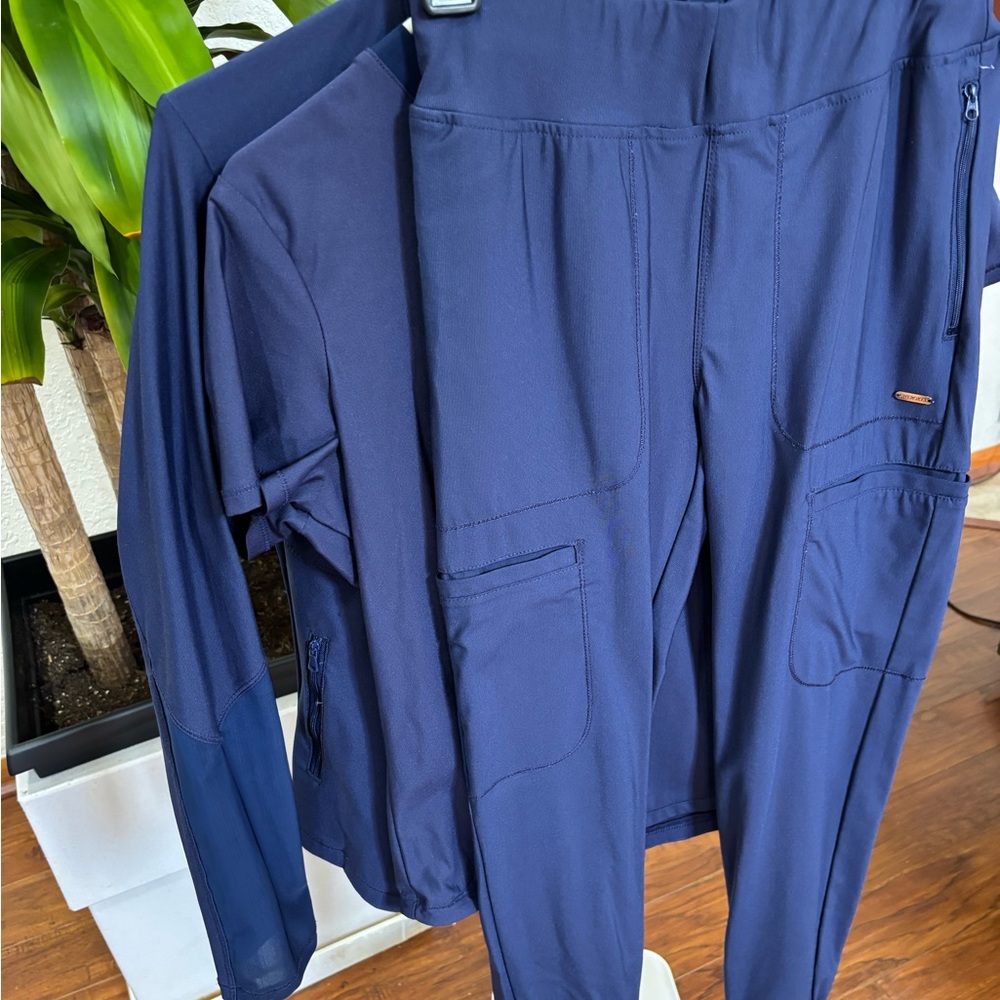 Women's Navy scrubs Cherokee Set